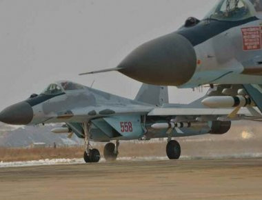 Βόρεια Κορέα: Μεγάλες αεροπορικές ασκήσεις υπό το βλέμμα του Kim Jong-un